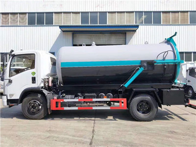 國六東風8方吸污車匹配SK-9水循環吸污泵,吸力大,吸程遠