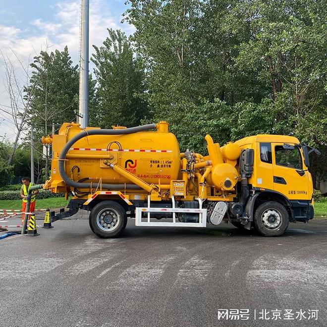 河北小型吸污車電話15811021619,涿州強力吸污車電話